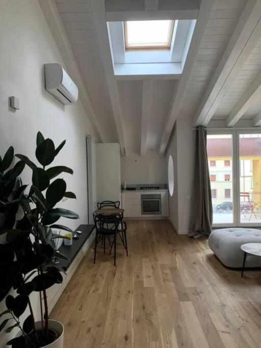 Waterfront Balcony I Grani 4 Resort Style Suite Livorno Buitenkant foto